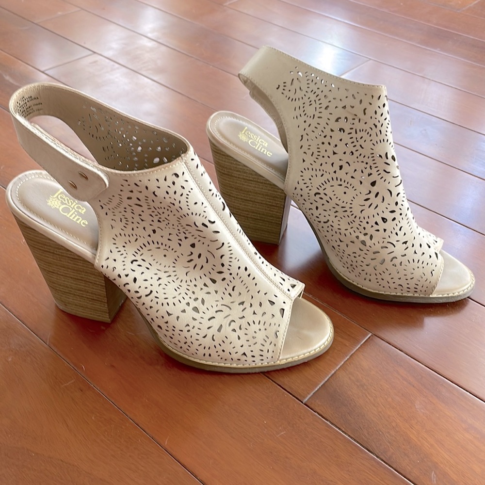 Women’s heeled booties size 12W